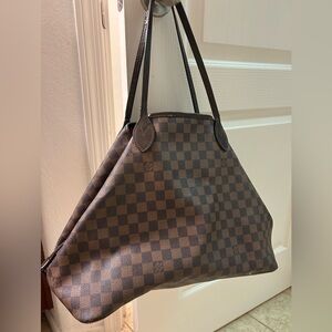 Authentic Louis Vuitton Neverfull MM Damier Ebene